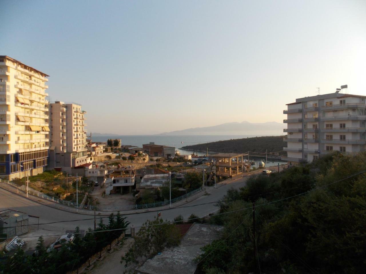 Apartment Dejvi ซารานเดอ ภายนอก รูปภาพ